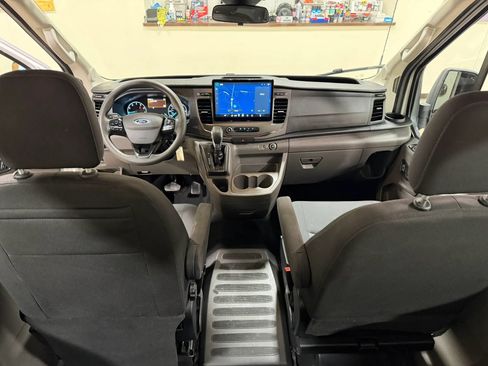 Used 2022 Ford Transit 350 XLT RWD image 48