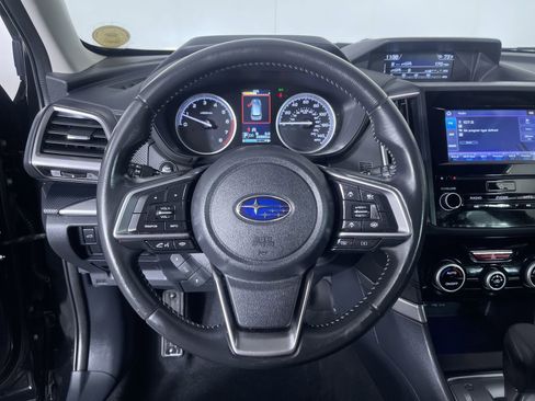 Used 2023 Subaru Forester Premium image 15