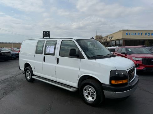 Used 2024 GMC Savana 2500 w/ Driver Convenience Package image 1