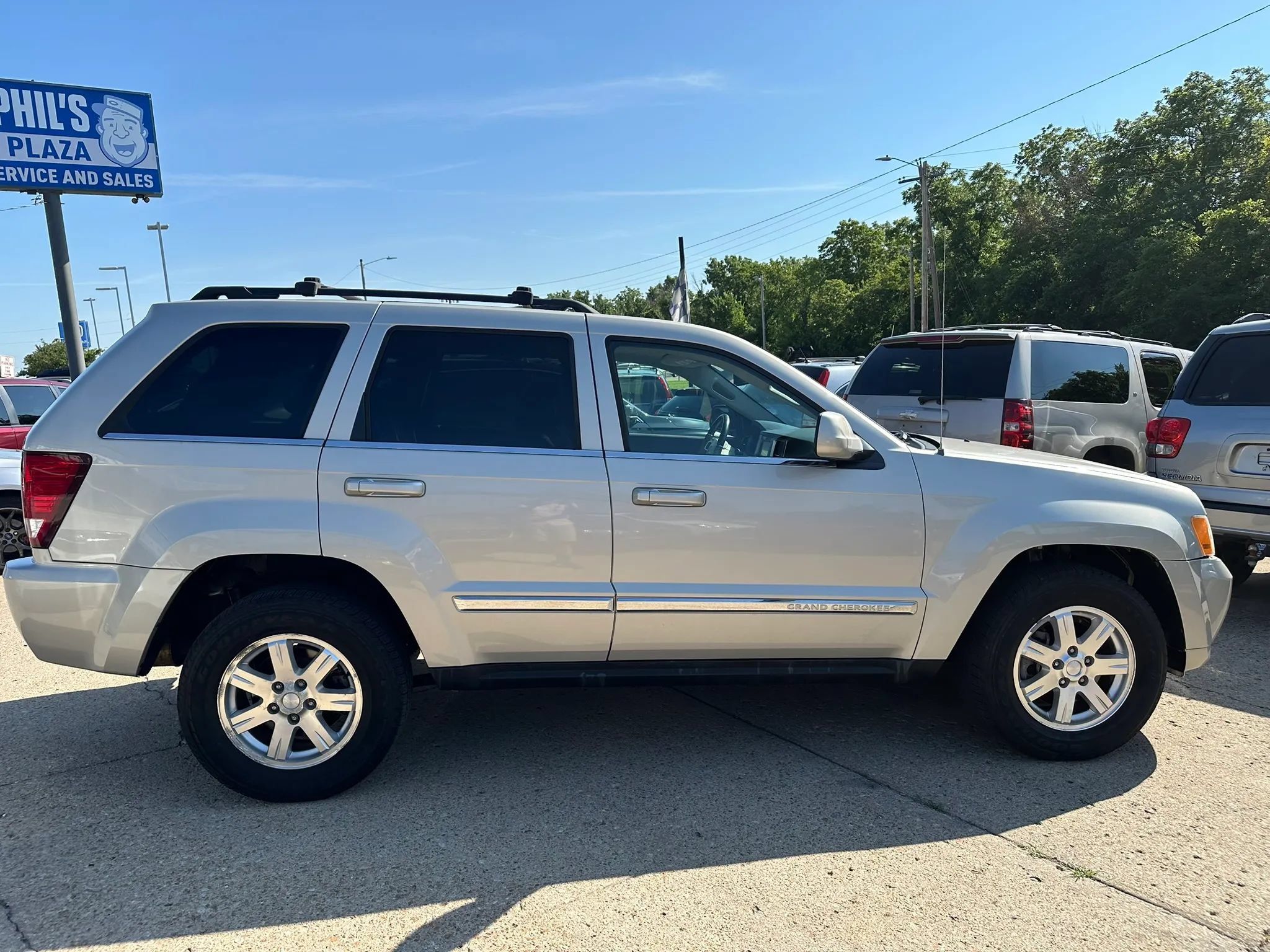 Used 2008 Jeep Grand Cherokee Limited AWD/4WD image 8