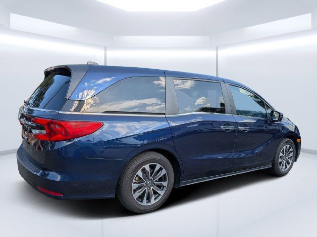 Used 2024 Honda Odyssey EX-L image 3