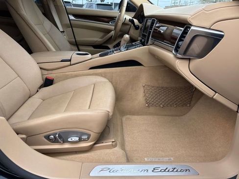 Used 2013 Porsche Panamera 4 image 52