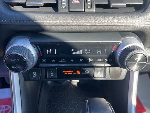 Used 2021 Toyota RAV4 XLE Premium image 24