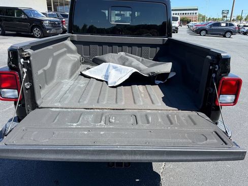 Used 2024 Jeep Gladiator Sport AWD/4WD image 15