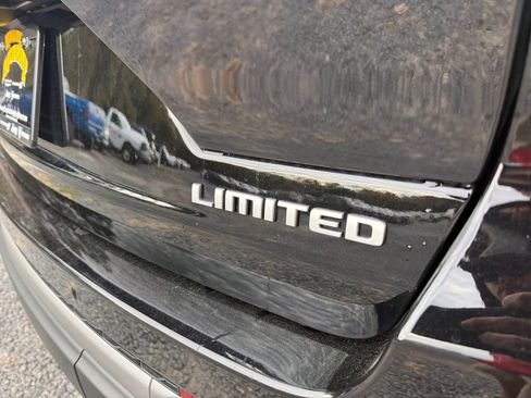 New 2026 Jeep Grand Cherokee Limited w/ Luxury Tech Group II RWD image 16