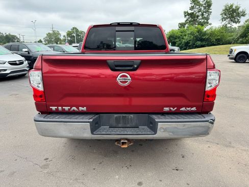 Used 2017 Nissan Titan SV AWD/4WD image 4
