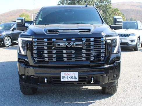 Used 2026 GMC Sierra 2500 Denali Ultimate w/ Max Trailering Package AWD/4WD image 2