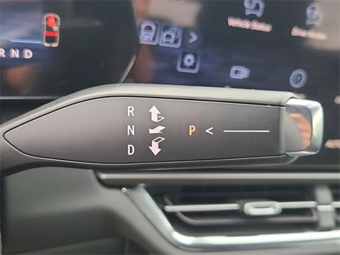 New 2026 Chevrolet Equinox EV LT image 33