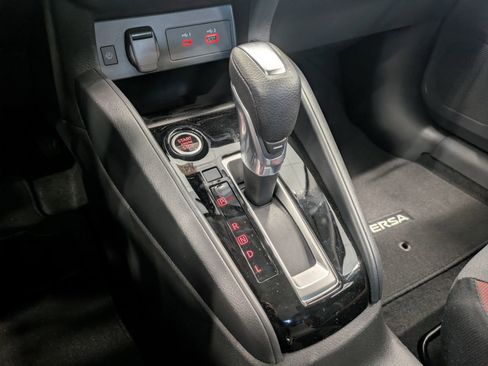 New 2025 Nissan Versa SR w/ Trunk Package image 18