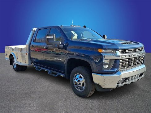 Used 2022 Chevrolet Silverado 3500 LT image 3
