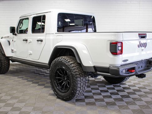 Used 2026 Jeep Gladiator Rubicon AWD/4WD image 5