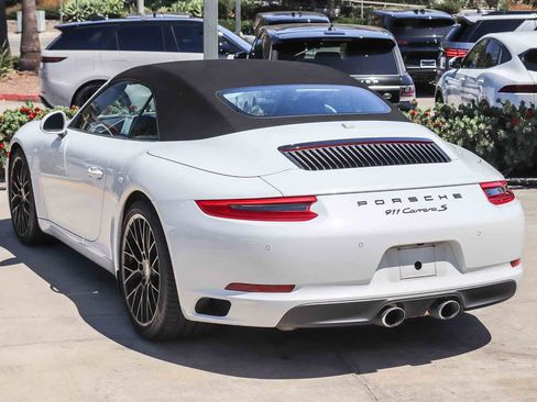 Used 2017 Porsche 911 Carrera S RWD image 4