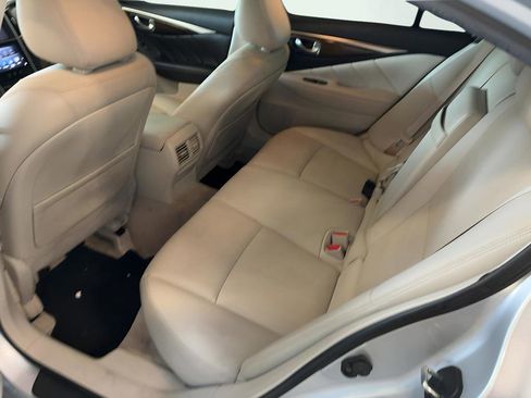 Used 2018 INFINITI Q50 Luxe w/ Essential Package (3.0T Luxe) RWD image 6