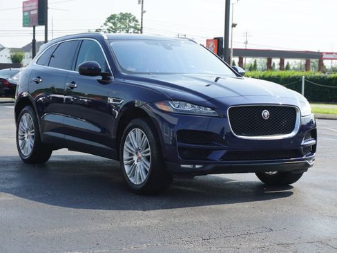 Used 2019 Jaguar F-PACE Portfolio AWD/4WD image 3
