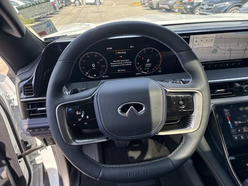 Used 2026 INFINITI QX80 4WD image 22