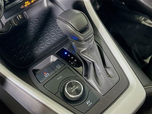 Certified 2025 Toyota RAV4 XLE image 16