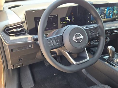Used 2026 Nissan Kicks SV w/ Cold Weather Package FWD image 21