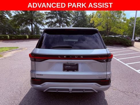 Certified 2025 Lexus TX 500h AWD w/ Technology Package image 6