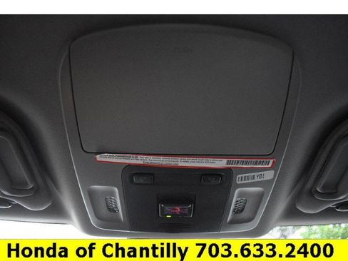 Used 2023 Toyota Camry SE FWD image 19