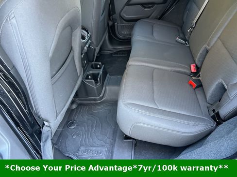 Certified 2022 Jeep Wrangler Unlimited Sahara w/ Cold Weather Group image 32