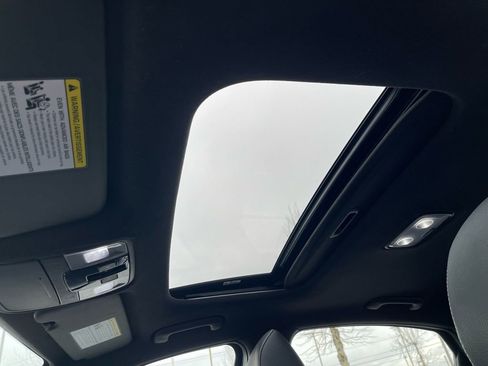 Used 2024 Kia Forte GT-Line w/ GT-Line Premium Package image 9