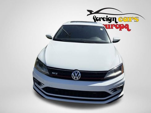 Used 2017 Volkswagen Jetta GLI FWD image 2