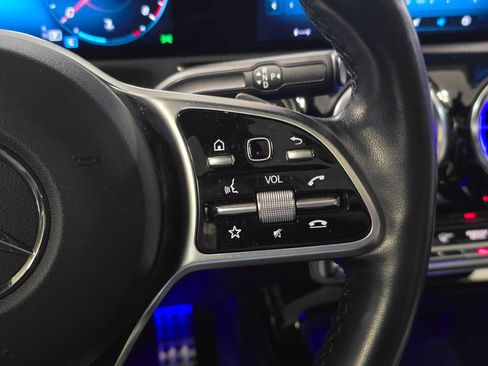 Used 2022 Mercedes-Benz A 220 4MATIC image 18