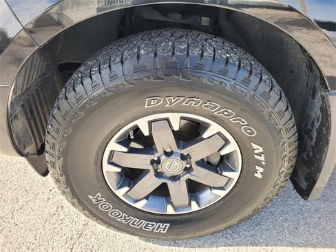 Used 2019 Nissan Frontier PRO-4X w/ Pro-4x Luxury Package image 19