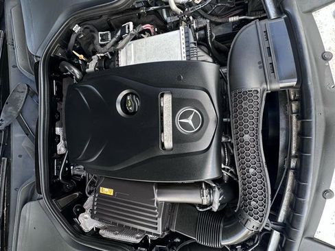 Used 2017 Mercedes-Benz E 300 image 36