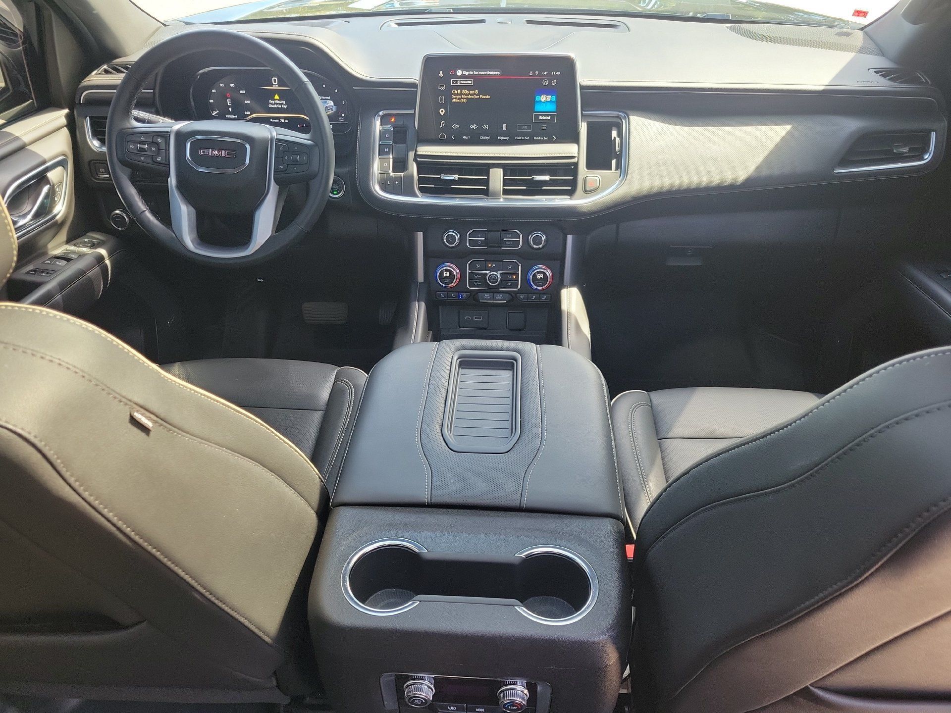 Used 2023 GMC Yukon SLT w/ SLT Premium Package RWD image 4