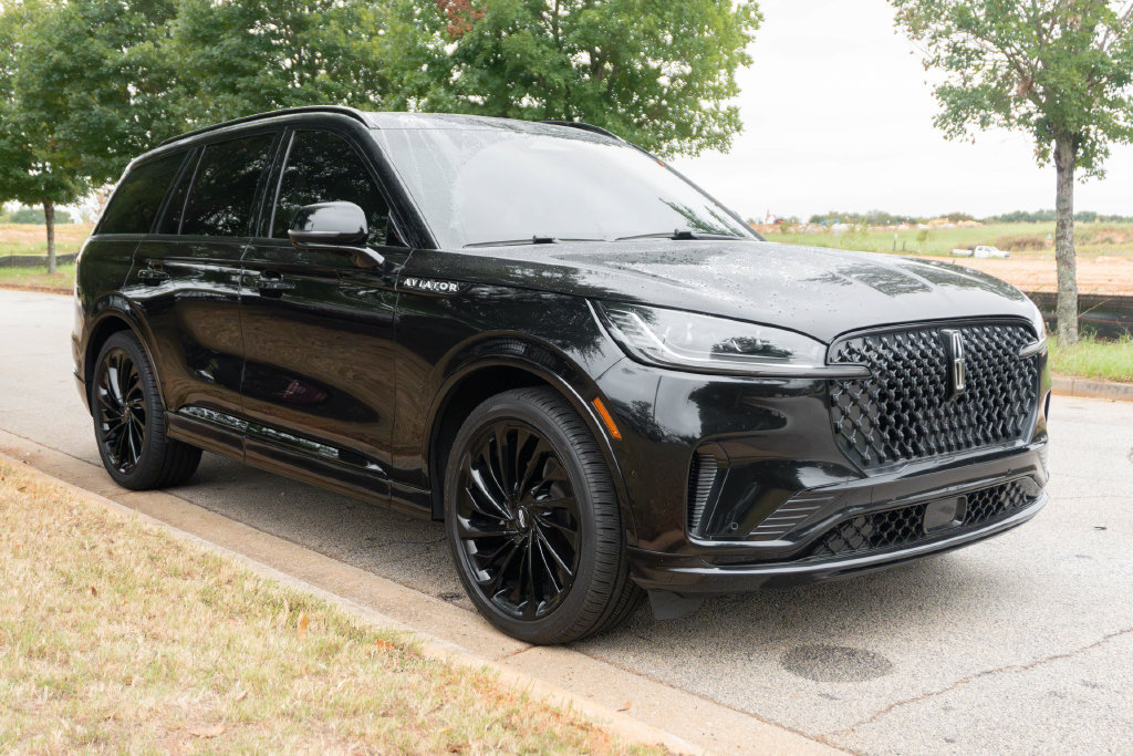 Used 2025 Lincoln Aviator Reserve w/ Jet Appearance Package RWD image 5