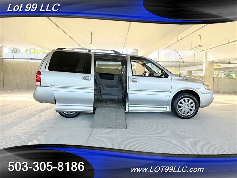 Used 2007 Buick Terraza CXL w/ Driver Confidence Package FWD image 1