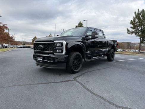 New 2026 Ford F250 Lariat w/ Black Appearance Package image 3