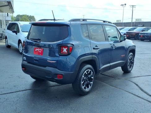 Used 2023 Jeep Renegade Trailhawk AWD/4WD image 4