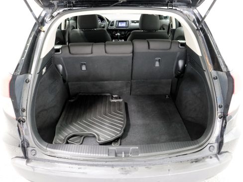 Used 2017 Honda HR-V LX image 27