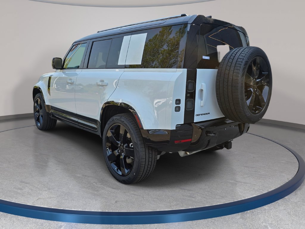 New 2026 Land Rover Defender 110 X-Dynamic SE AWD/4WD image 5