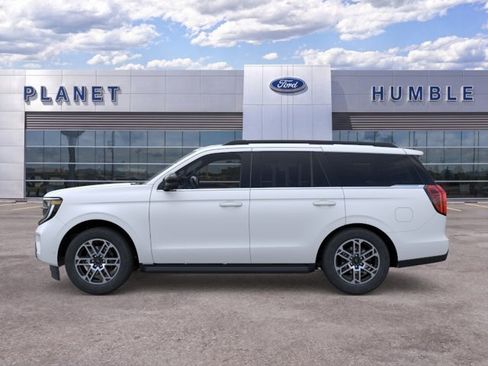 New 2026 Ford Expedition Active RWD image 3