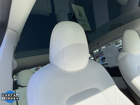 Used 2021 Tesla Model Y Long Range image 55