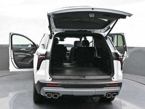 New 2026 Chevrolet Traverse LT FWD image 6