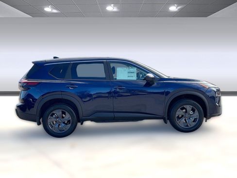 New 2026 Nissan Rogue SV FWD image 7