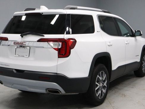 Used 2023 GMC Acadia SLT w/ Preferred Package image 11
