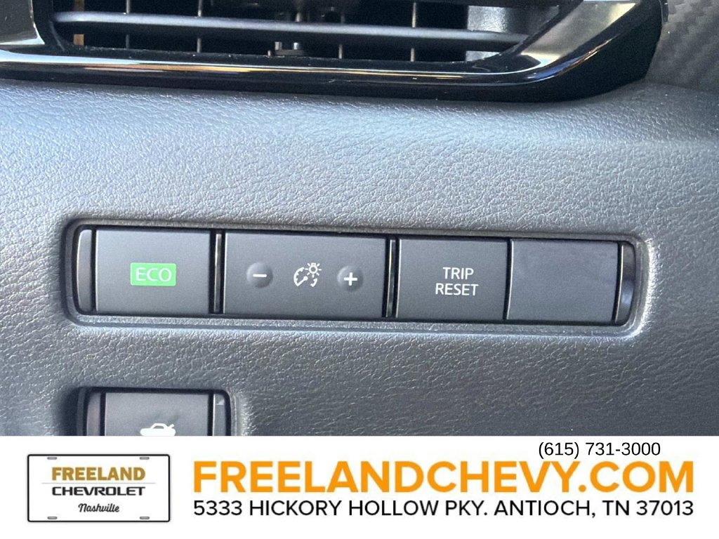 Used 2024 Nissan Sentra SV FWD image 35