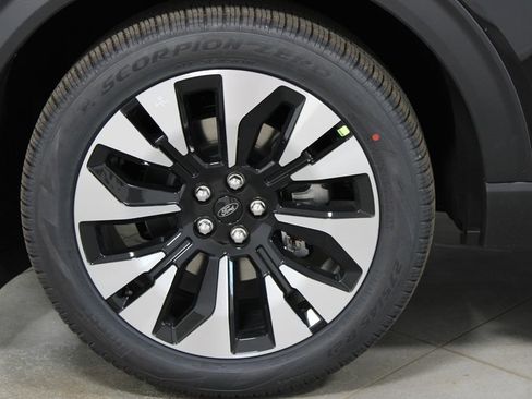 New 2026 Ford Explorer Platinum AWD/4WD image 20