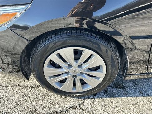 Used 2023 Nissan Sentra S image 10