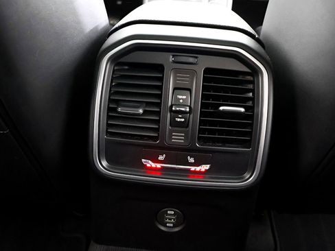 Used 2017 Porsche Macan S image 44