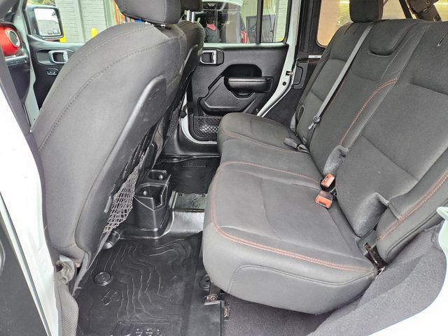 Used 2021 Jeep Wrangler Unlimited Rubicon AWD/4WD image 18