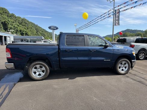 Used 2022 RAM 1500 Big Horn AWD/4WD image 3