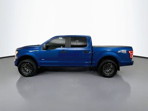Used 2017 Ford F150 XL w/ Equipment Group 101A Mid AWD/4WD image 4
