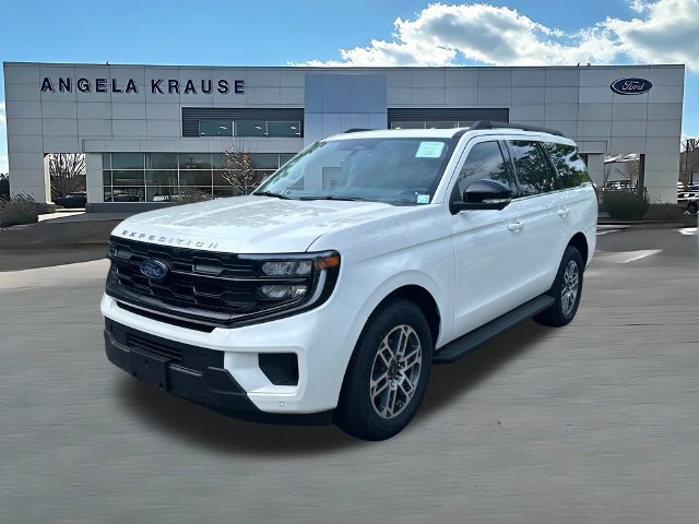 New 2026 Ford Expedition Active RWD image 3