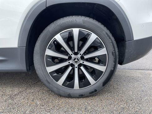 Used 2022 Mercedes-Benz GLB 250 4MATIC image 10